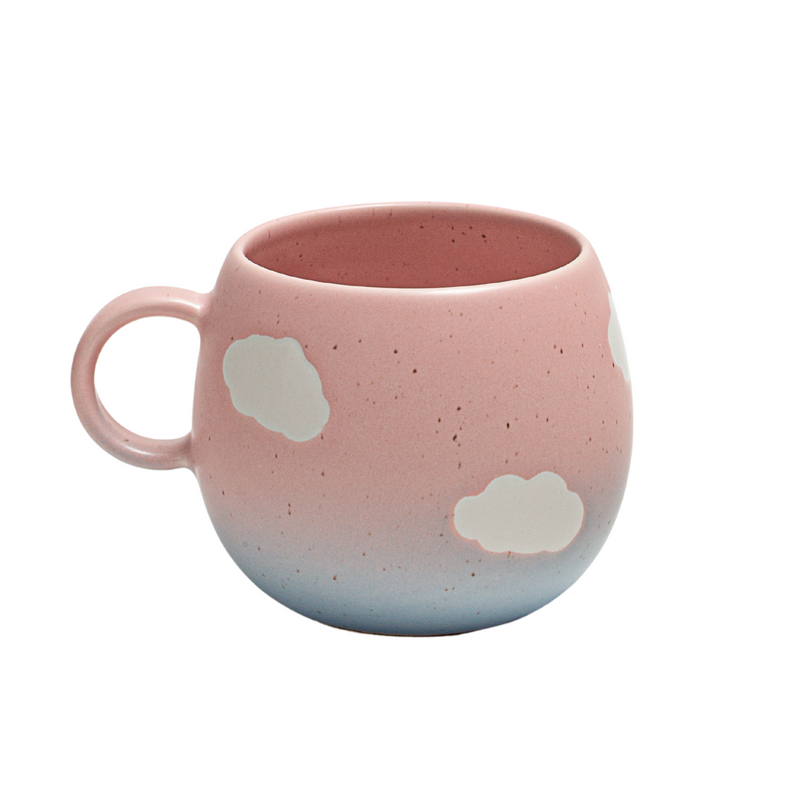 rosa blaue keramik tasse mit wolken