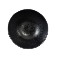 kleine schwarze schale aus keramik